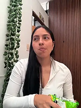 Snapshot of SophiaCastro09_ chatting on 05-22-26, 03:50 SophiaCastro09 online show from 05-22-26, 03:50