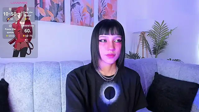 Velvet Noir  online show from 07-03-26, 11:16