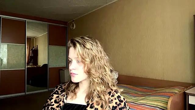 CarmonSuentenfuss online show from 03-29-26, 05:07