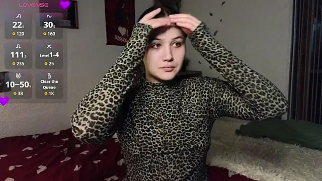 Tori Sweet online show from 05-15-26, 01:01