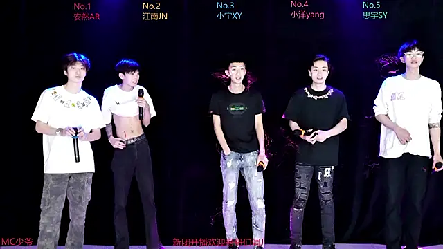 AOA-boy001 online show from 03-29-26, 07:08