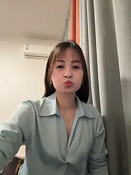 Yang 218 online show from 05-01-26, 02:43