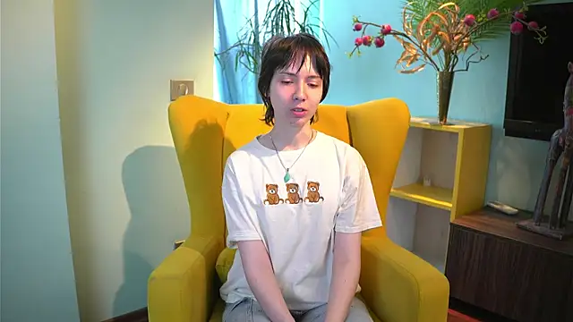 Snapshot of NgaSiddiqi chatting on 03-31-26, 09:43 NgaSiddiqi online show from 03-31-26, 09:43