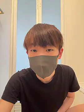 Snapshot of kazu_aeg chatting on 04-01-26, 04:02 kazu aeg online show from 04-01-26, 04:02