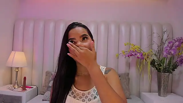 XimenaClass online show from 04-18-26, 06:06