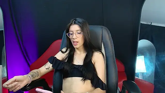 Snapshot of jazminswee chatting on 04-30-26, 09:52 jazminswee online show from 04-30-26, 09:52