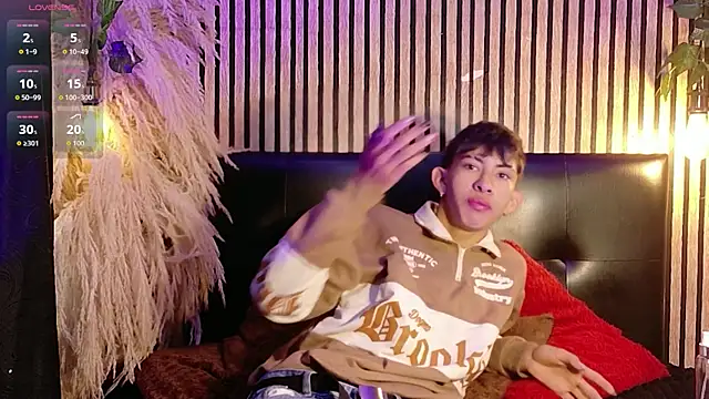 Tommy Fox online show from 04-11-26, 12:20