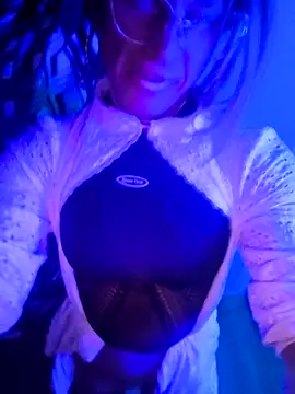 DomMONIKA online show from 04-22-26, 11:39