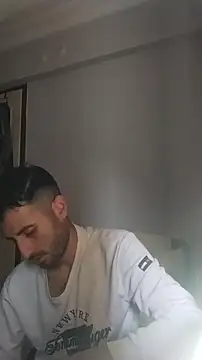 hornyturkishboy1994 online show from 03-30-26, 06:47