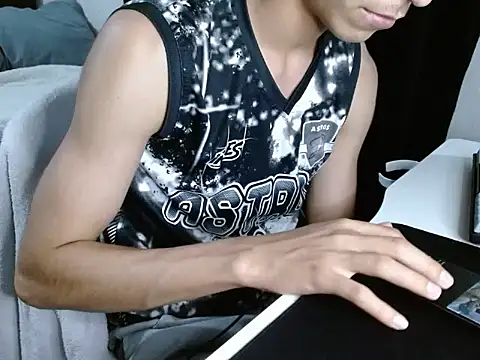 VazacGaming online show from 04-14-26, 02:28