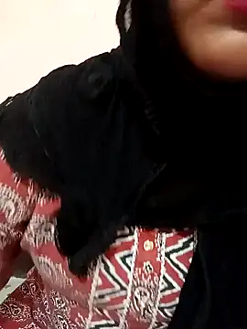 Miss Noor   online show from 07-17-26, 03:24