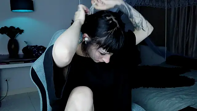H3xD0ll online show from 05-03-26, 04:24