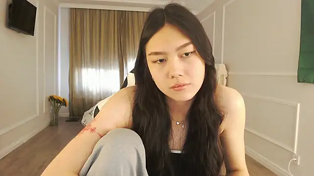 SecretTiny online show from 07-15-26, 03:34