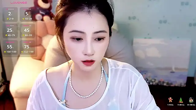 Snapshot of summer_uu chatting on 07-29-26, 05:33 summer uu online show from 07-29-26, 05:33