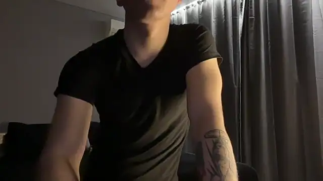 MaxWoolf online show from 04-19-26, 06:10