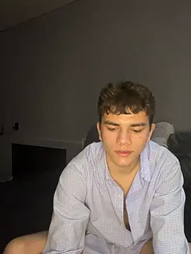 MaxWoolf online show from 04-29-26, 05:30