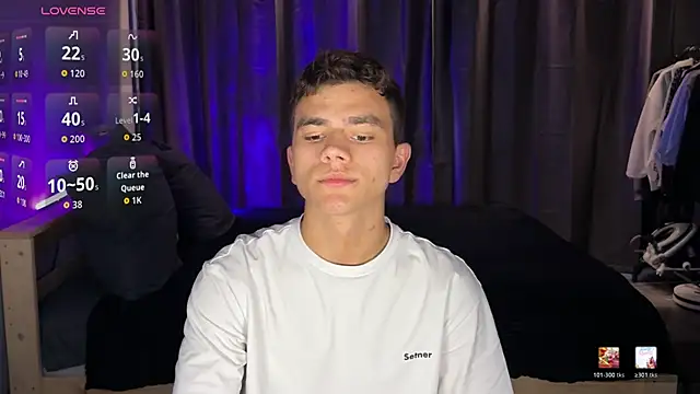 MaxWoolf online show from 07-26-26, 02:02