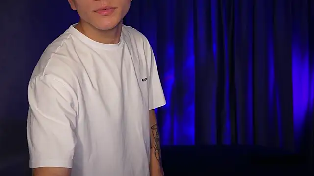 MaxWoolf online show from 07-29-26, 02:37