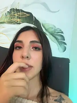 crystal arlette  online show from 07-28-26, 06:20
