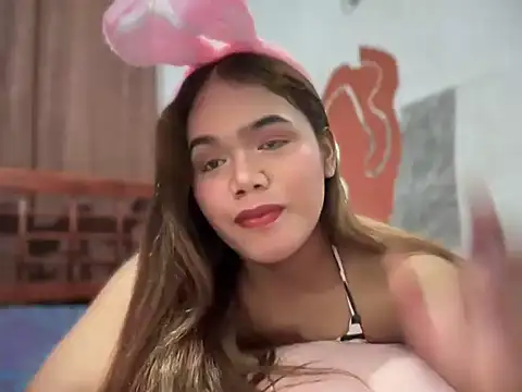 yourhotwild bella online show from 04-17-26, 04:43