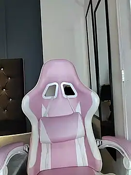 CandyRose   online show from 07-18-26, 11:47