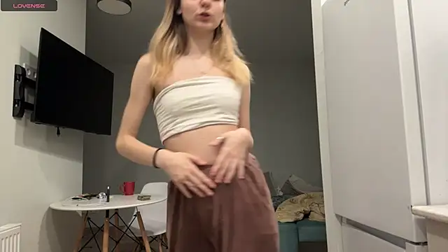 Peachy keens online show from 04-02-26, 05:43