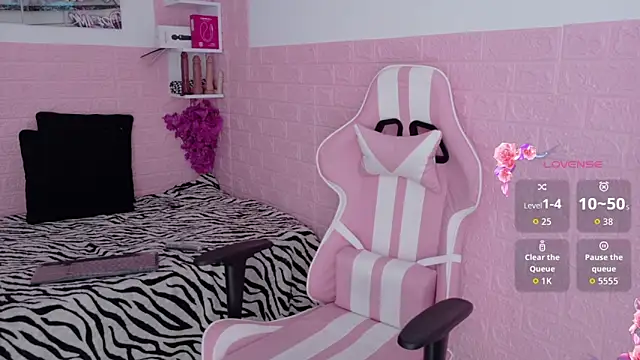 Sophi Sweet11 online show from 05-06-26, 12:43