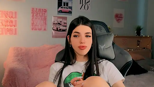molly rettyy online show from 04-11-26, 07:45