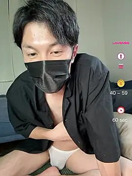 Snapshot of -YumaUemura- chatting on 05-09-26, 02:11 -YumaUemura- online show from 05-09-26, 02:11
