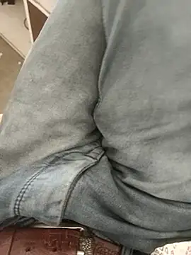 Snapshot of Neel_456 chatting on 04-01-26, 07:42 Neel 456 online show from 04-01-26, 07:42