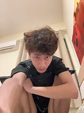 sexyboy-3525 online show from 04-11-26, 07:45