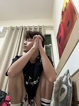 sexyboy-3525 online show from 05-13-26, 02:58