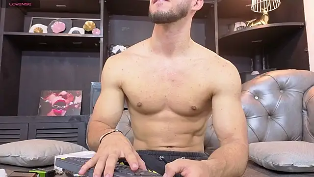 axel tone online show from 05-14-26, 08:15