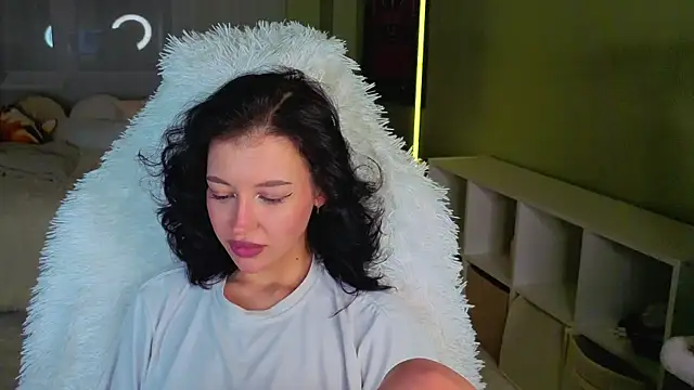 Regina Noire online show from 04-06-26, 06:09