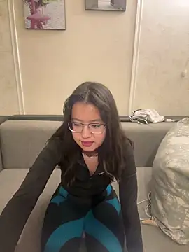 Z Milll online show from 04-18-26, 04:55