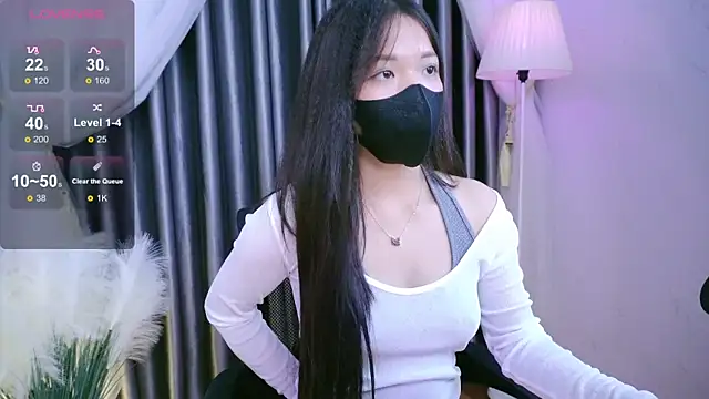 Snapshot of Lu_Ly22 chatting on 05-27-26, 01:57 Lu Ly22 online show from 05-27-26, 01:57