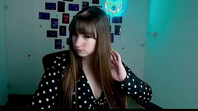 Tiffani Angel online show from 05-06-26, 05:35