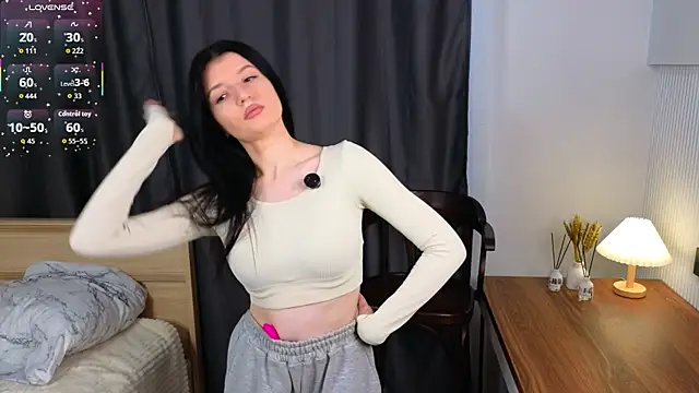 JazminLantey online show from 04-06-26, 01:25