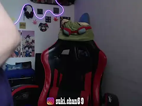 sukichan-69 online show from 04-25-26, 04:59