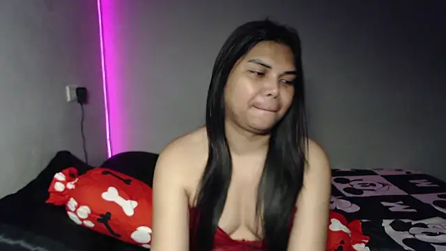 yourhotasiantrann online show from 04-04-26, 03:53