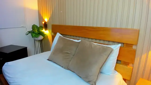 Snapshot of anahi_weeks chatting on 04-15-26, 07:32 anahi weeks online show from 04-15-26, 07:32