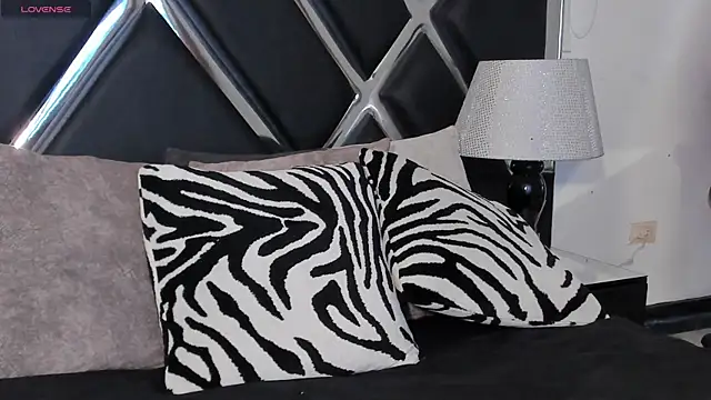 MiikeOthon online show from 07-11-26, 08:55