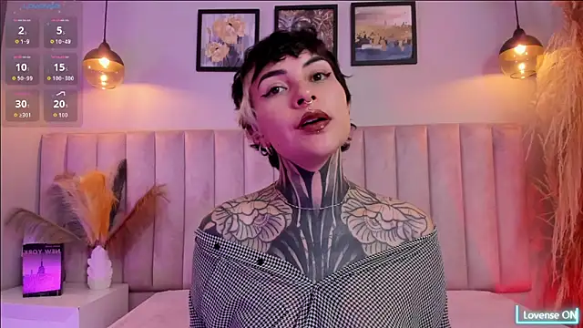 Luana fiore online show from 05-08-26, 12:10