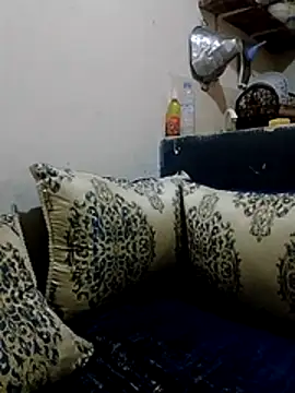 YAsinmilano online show from 04-02-26, 03:09