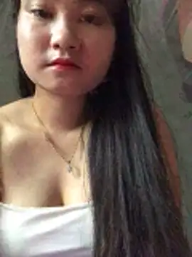 Linh Hoang online show from 04-19-26, 05:18