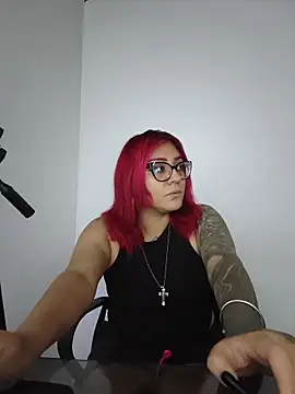 Violett Sykes online show from 04-25-26, 04:15