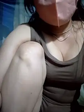 Snapshot of Mi-Naney chatting on 04-15-26, 10:43 Mi-Naney online show from 04-15-26, 10:43