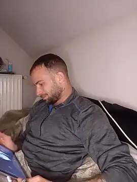 Fabika15 online show from 04-07-26, 07:53