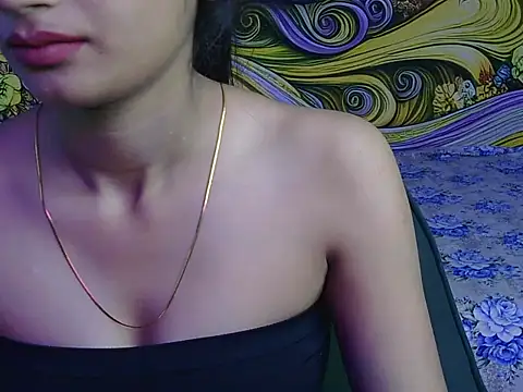 Snapshot of avni222 chatting on 04-10-26, 04:39 avni222 online show from 04-10-26, 04:39