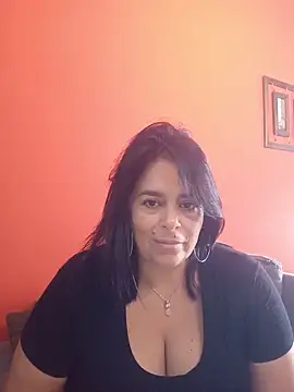 lucianamorocha online show from 05-20-26, 05:08